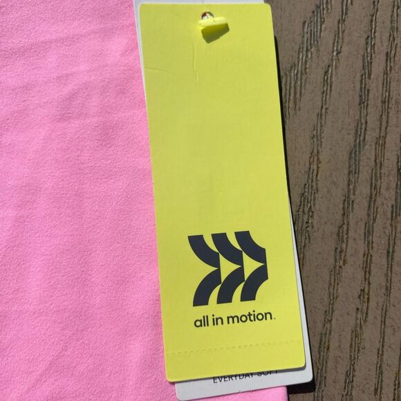 NWT all in motion target small baby pink biker shorts ultra high rise - Picture 3 of 7